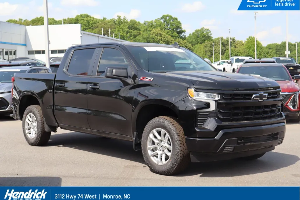 2025 Chevrolet Silverado 1500 RST photo 1