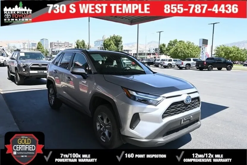 2024 Toyota RAV4 Hybrid XLE photo 1