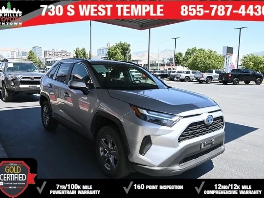 2024 Toyota RAV4 Hybrid XLE photo 1