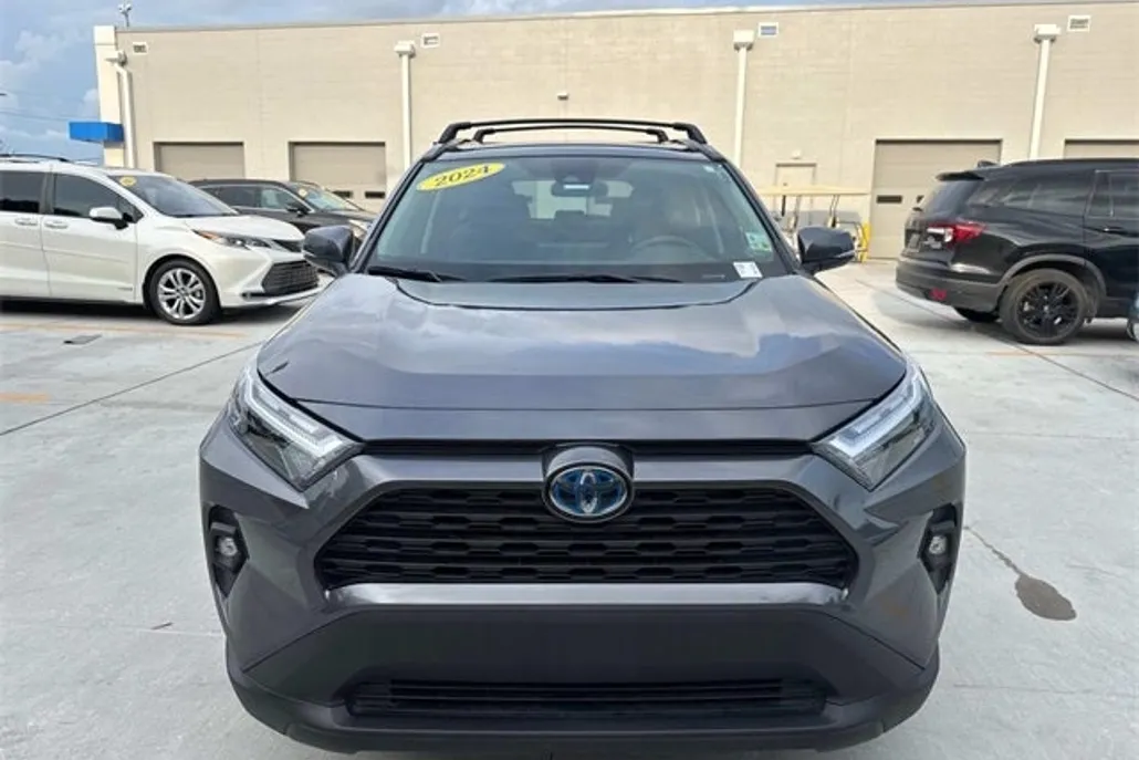 2024 Toyota RAV4 Hybrid XLE Premium photo 1