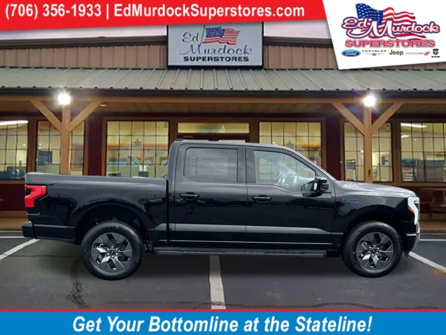 2025 Ford F-150 Lightning Lariat photo 1
