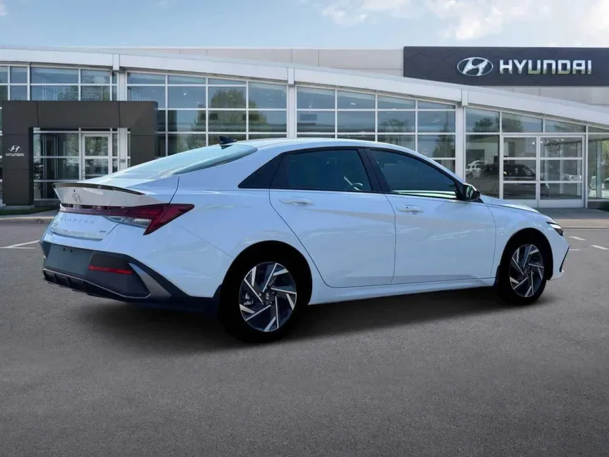 2025 Hyundai Elantra Hybrid SEL Sport photo 1