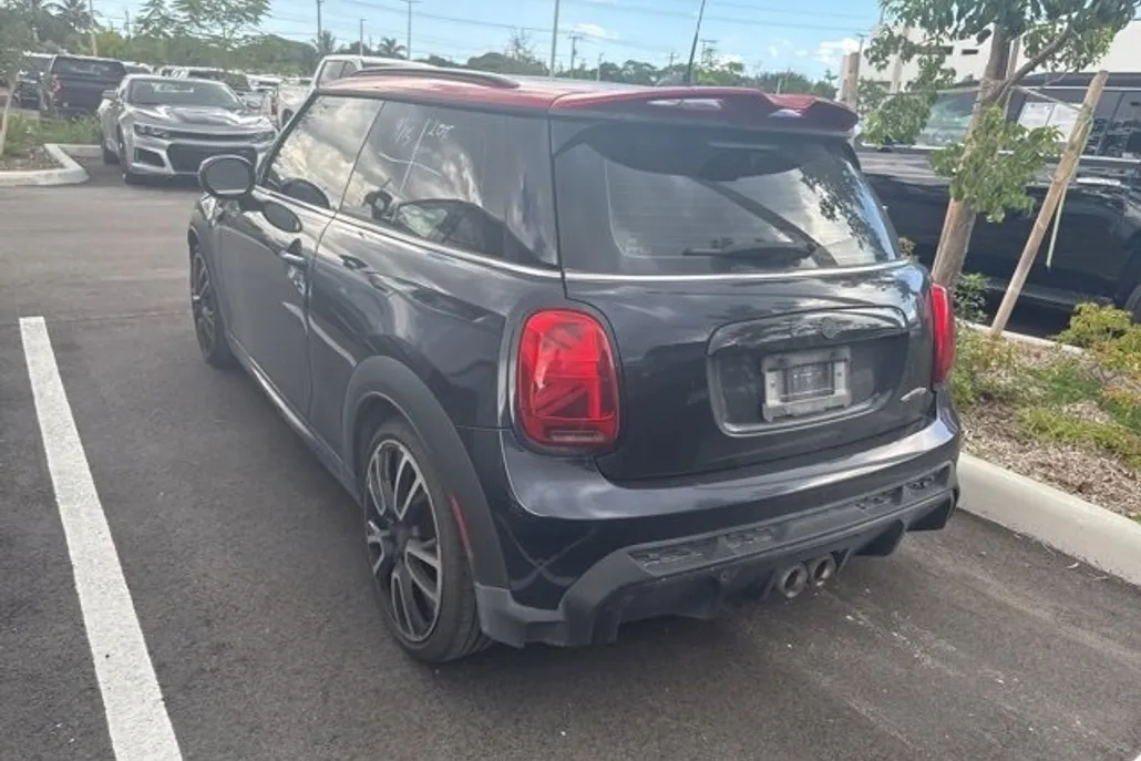 2024 Mini Cooper 2 Door Hardtop photo 1