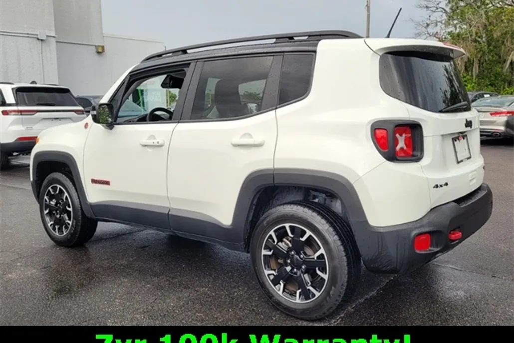 2023 Jeep Renegade Trailhawk photo 1