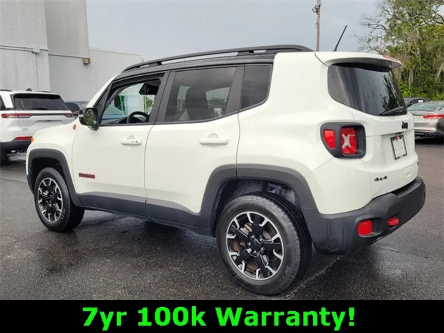 2023 Jeep Renegade Trailhawk photo 1
