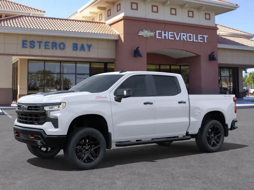 2025 Chevrolet Silverado Trail Boss LT photo 1