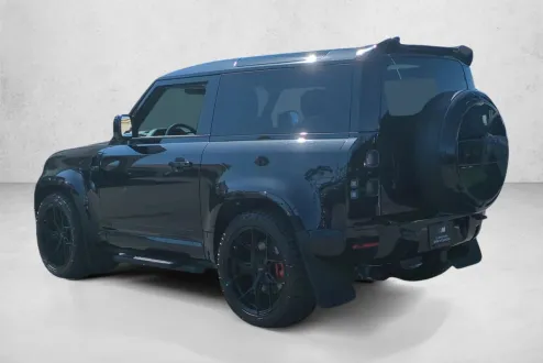 2023 Land Rover Defender 90 V8 photo 3
