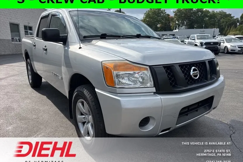 2011 Nissan Titan S Crew Cab photo 1