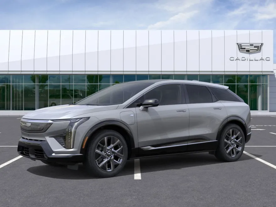 2025 Cadillac Optiq Luxury photo 1