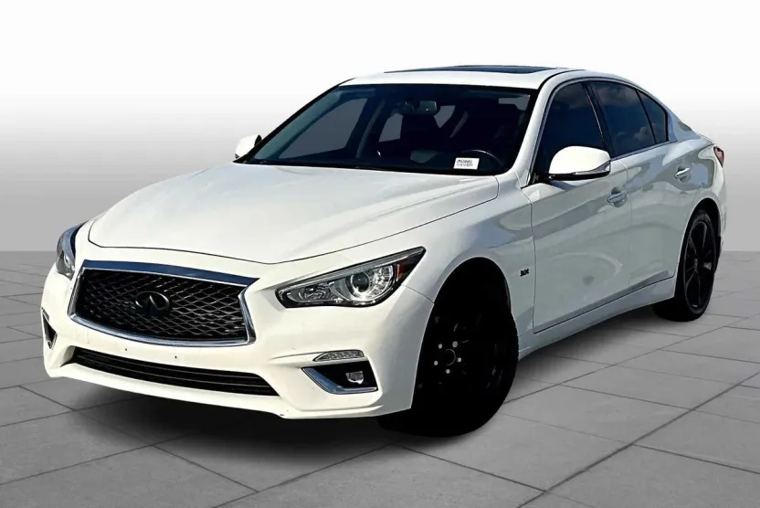 2018 Infiniti Q50 3.0t LUXE photo 1