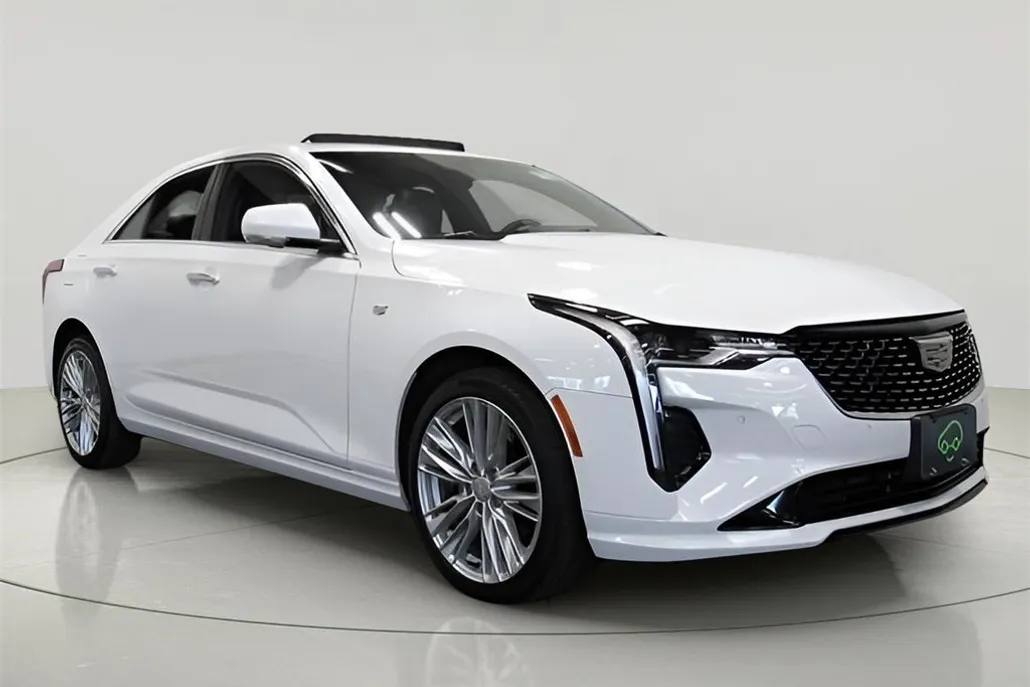 2022 Cadillac CT4 Premium Luxury photo 1