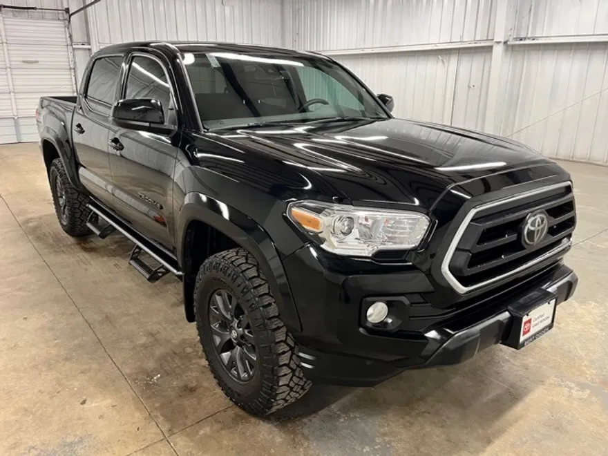 2023 Toyota Tacoma SR5 photo 1