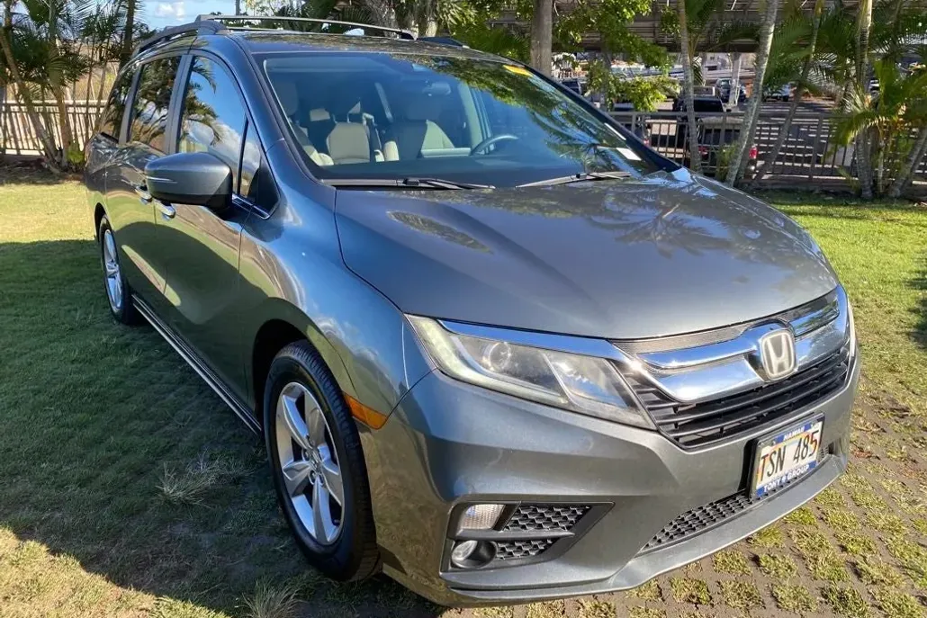 2019 Honda Odyssey EX photo 1