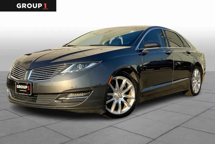 2016 Lincoln MKZ photo 1