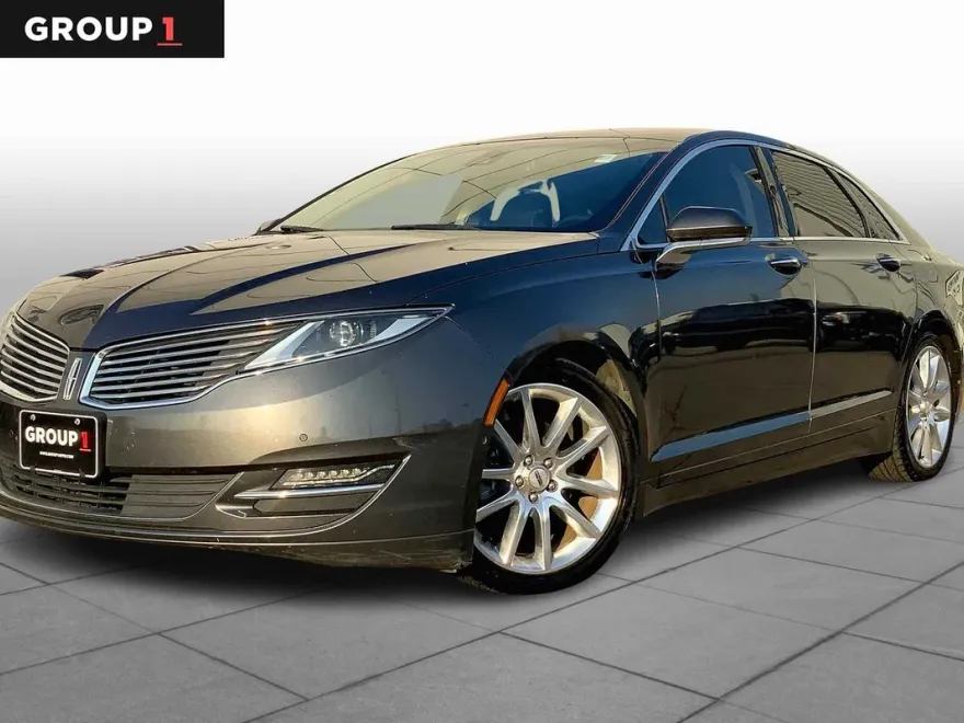 2016 Lincoln MKZ photo 1