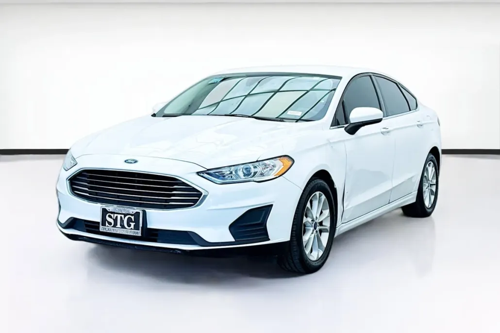 2019 Ford Fusion SE photo 1