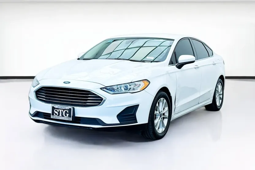 2019 Ford Fusion SE photo 1