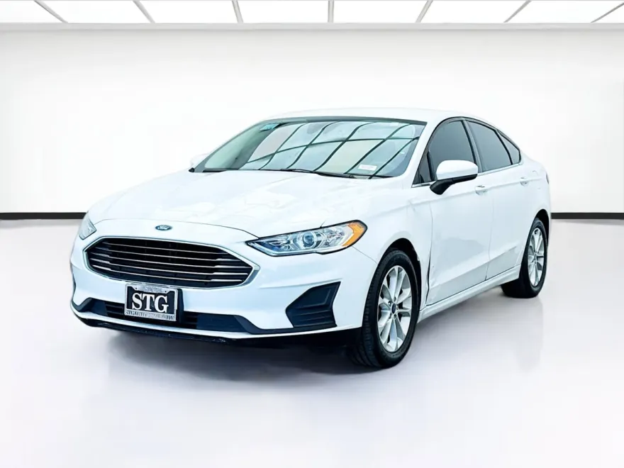 2019 Ford Fusion SE photo 1