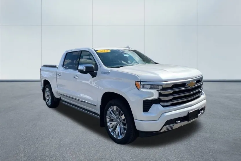 2024 Chevrolet Silverado 1500 High Country photo 1
