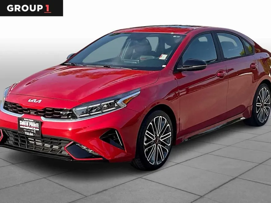 2023 Kia Forte GT photo 1