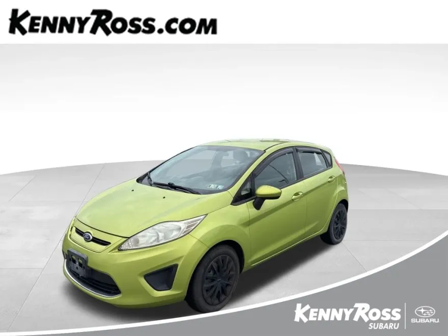 2011 Ford Fiesta SE photo 1
