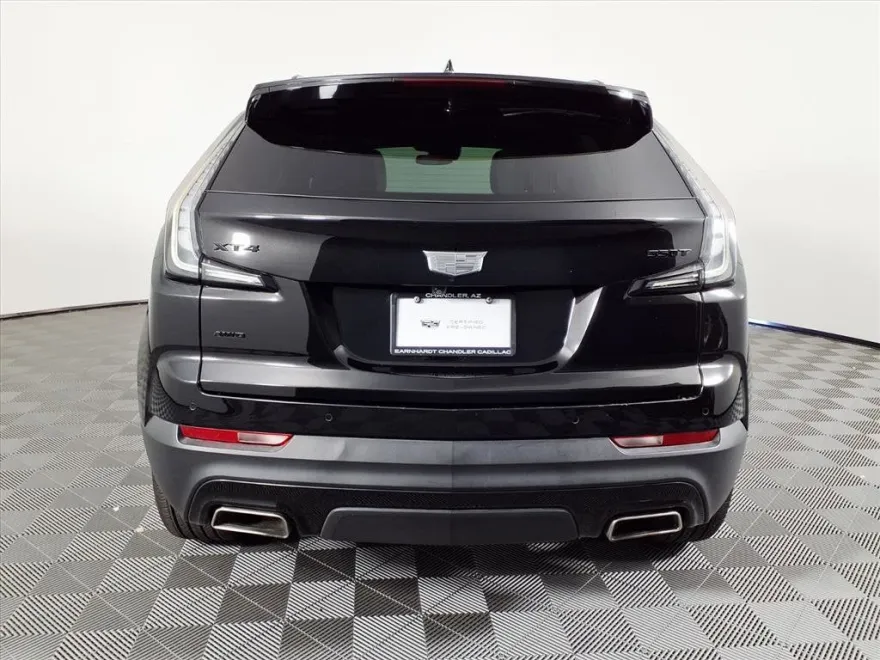 2023 Cadillac XT4 Sport photo 1