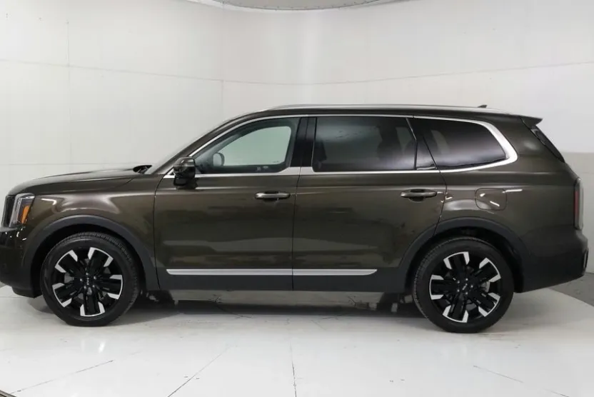 2024 Kia Telluride SX photo 1