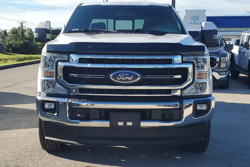 2022 Ford F-350 Lariat photo 1