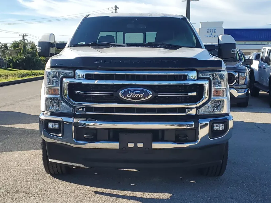2022 Ford F-350 Lariat photo 1