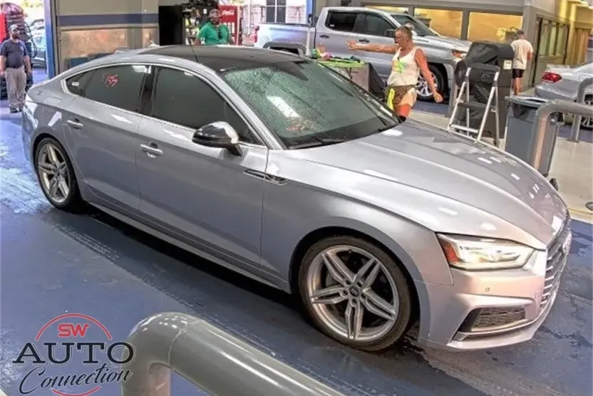 2018 Audi A5 2.0T Premium Plus Quattro photo 1