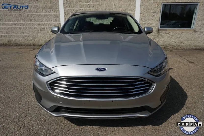 2020 Ford Fusion Hybrid SE photo 1