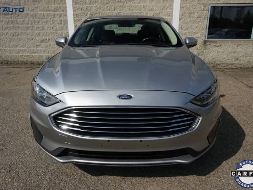 2020 Ford Fusion Hybrid SE photo 1