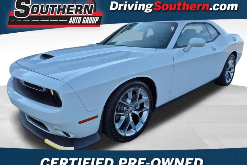 2022 Dodge Challenger GT photo 1