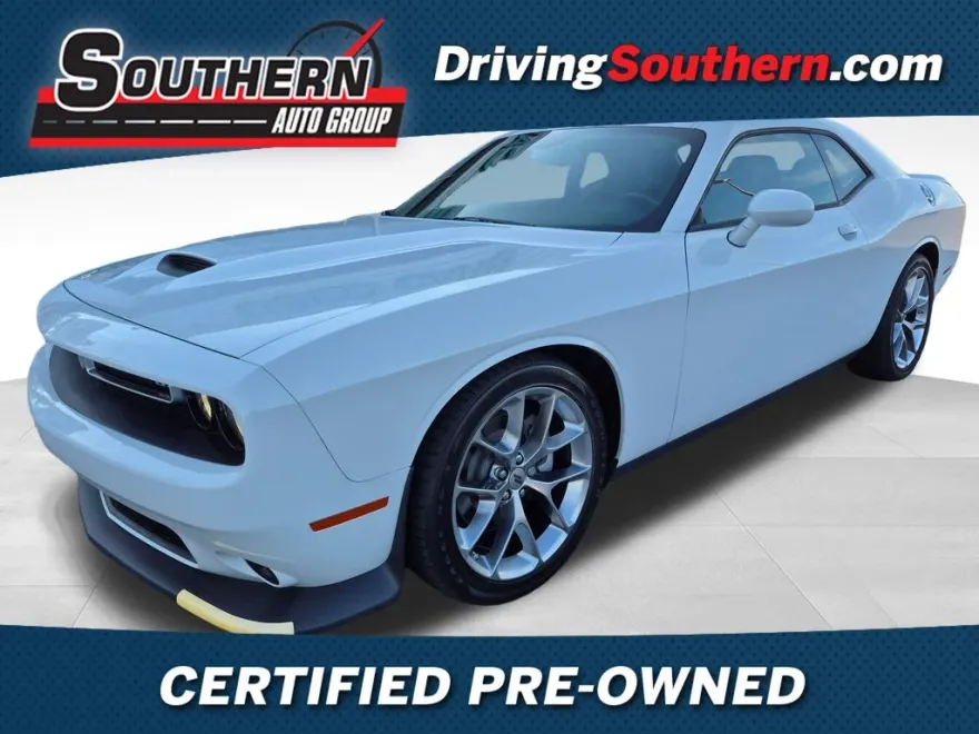 2022 Dodge Challenger GT photo 1