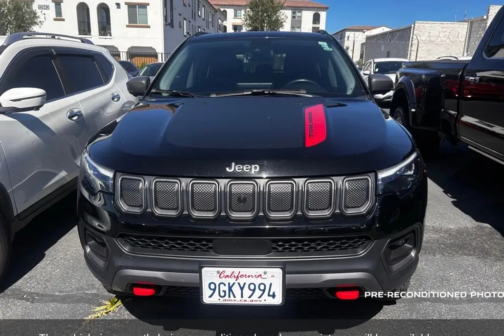2022 Jeep Compass Trailhawk photo 1
