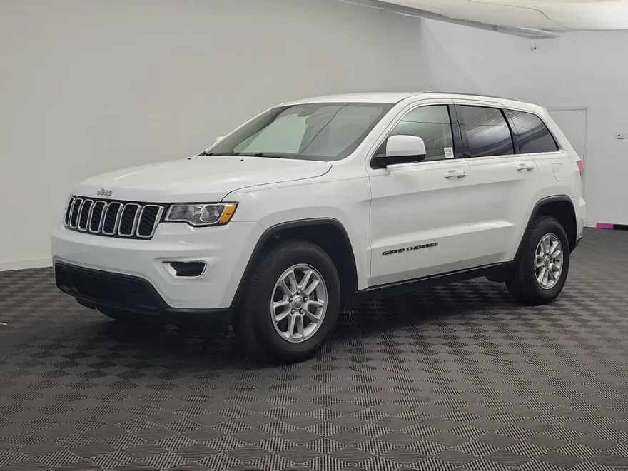 2018 Jeep Grand Cherokee Laredo photo 1