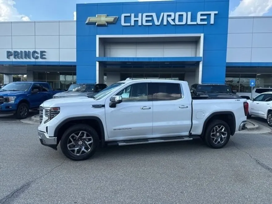 2024 Gmc Sierra 1500 SLT photo 1