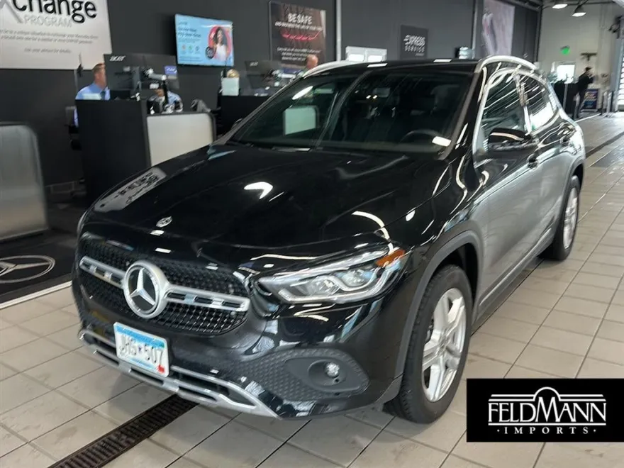 2022 Mercedes Benz GLA 250 4MATIC photo 1