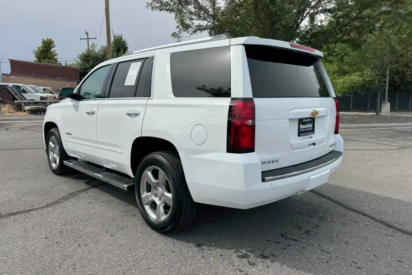 2020 Chevrolet Tahoe Premier photo 1