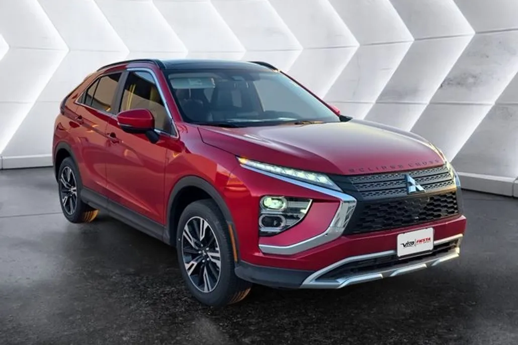 2025 Mitsubishi Eclipse Cross SE photo 1
