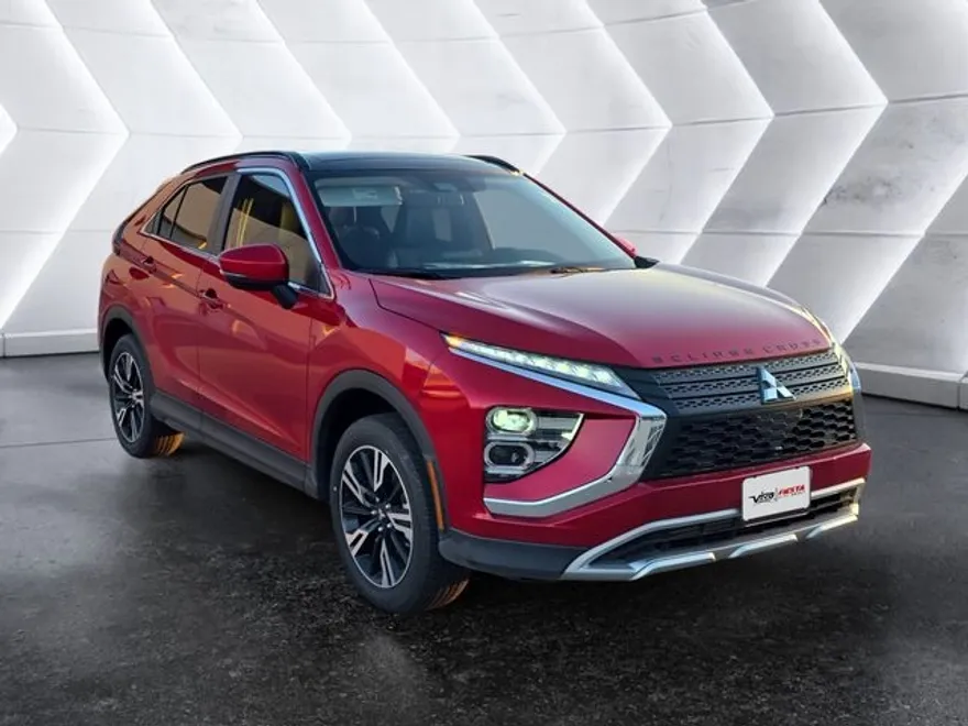2025 Mitsubishi Eclipse Cross SE photo 1