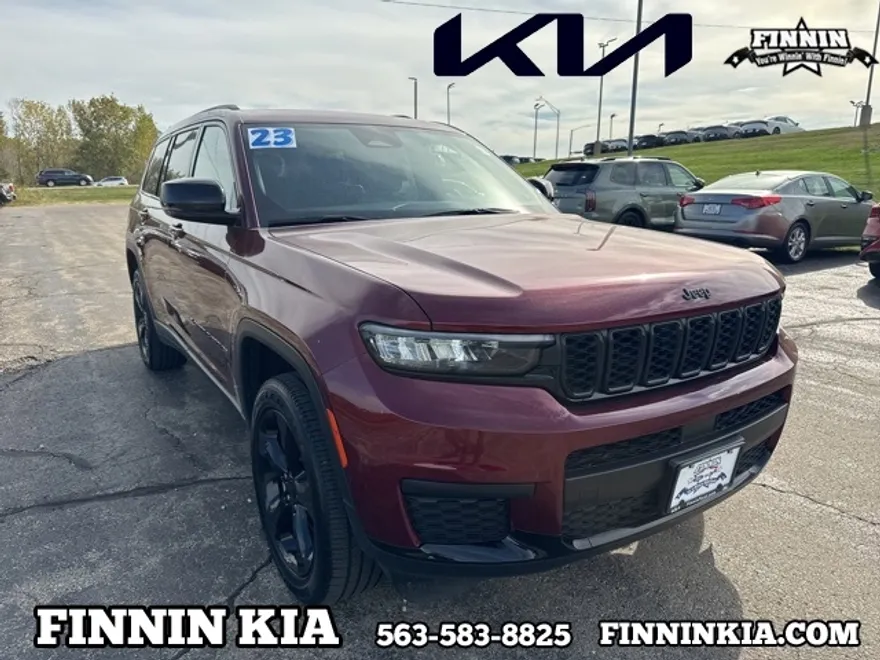 2023 Jeep Grand Cherokee Altitude photo 1