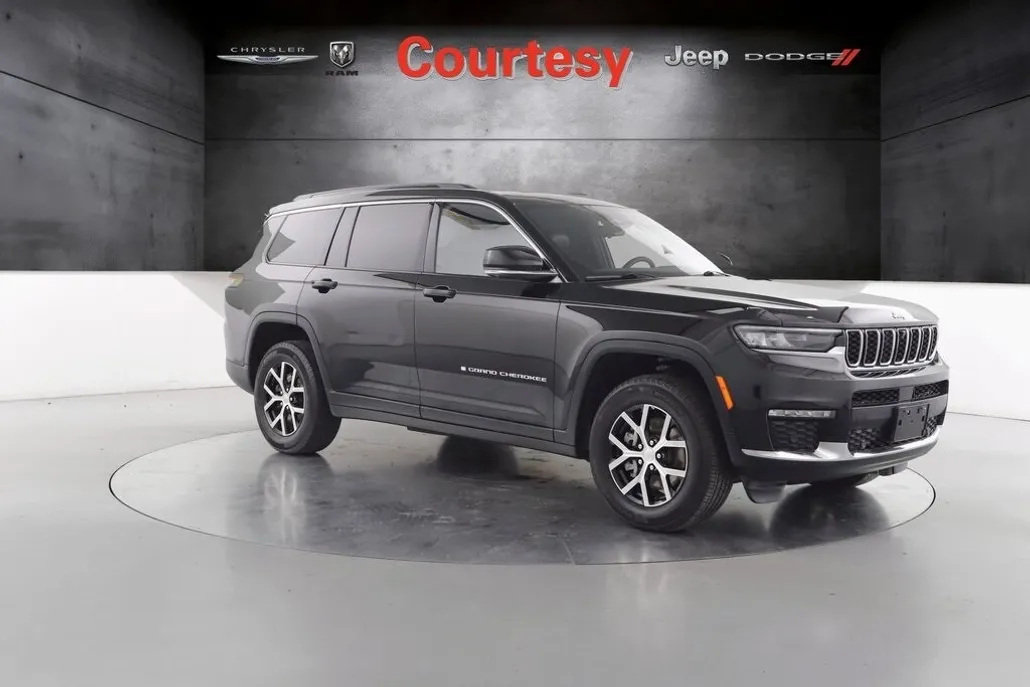 2024 Jeep Grand Cherokee L photo 1