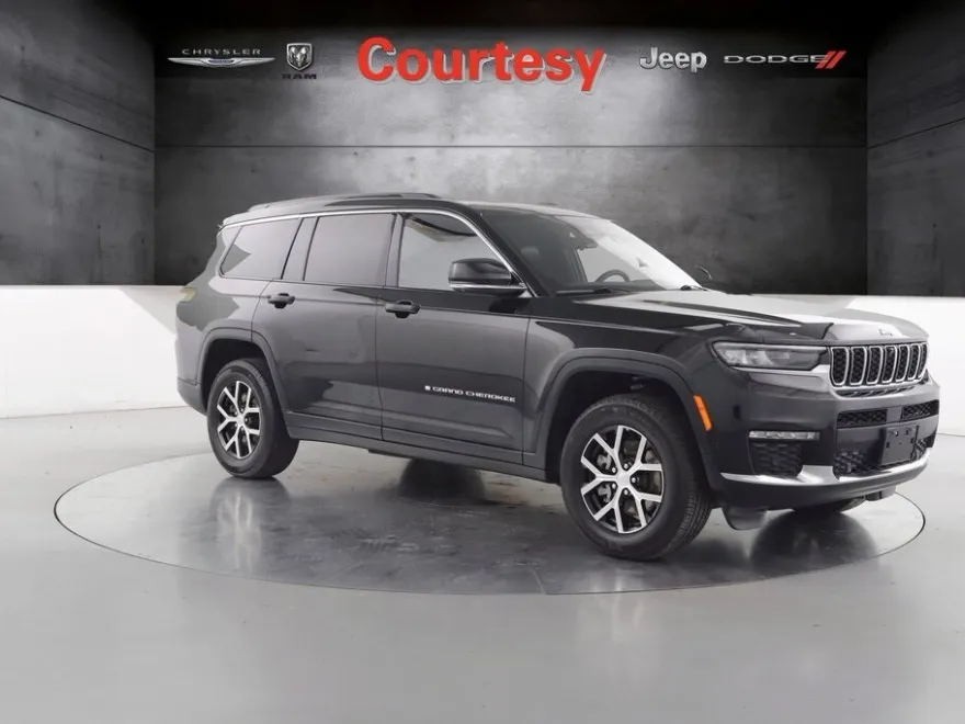2024 Jeep Grand Cherokee L photo 1