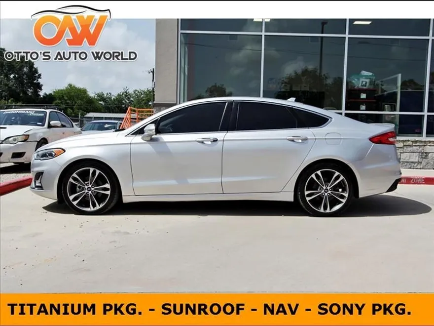 2019 Ford Fusion Titanium photo 1