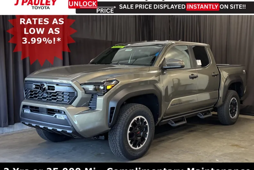2025 Toyota Tacoma TRD 4x4 photo 1
