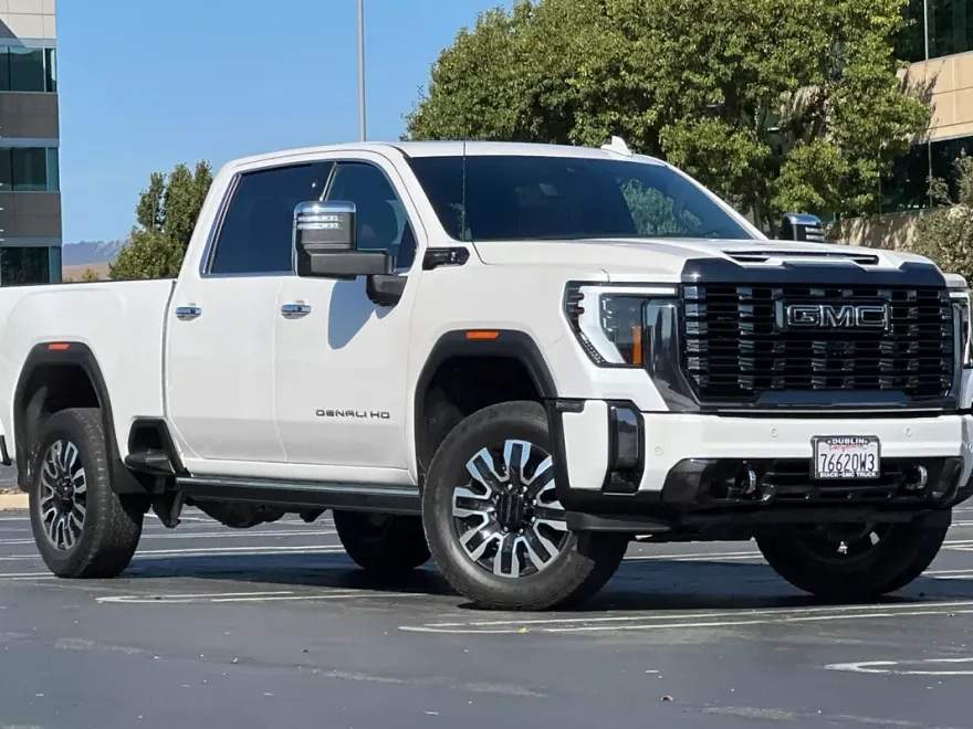 2024 Gmc Sierra 2500 HD Denali Ultimate photo 1
