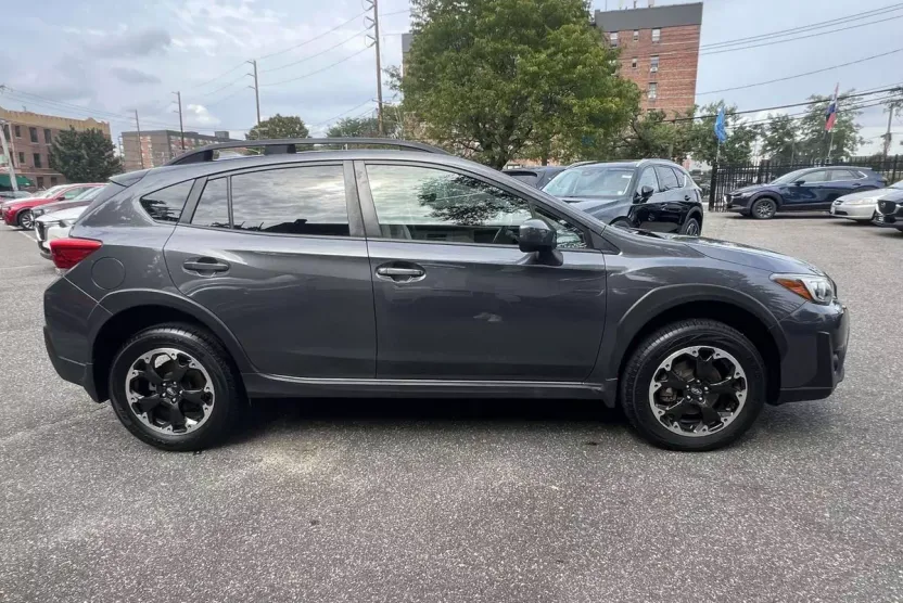 2023 Subaru Crosstrek Premium photo 1