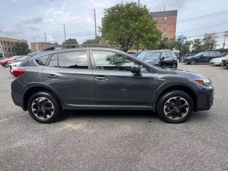 2023 Subaru Crosstrek Premium photo 1