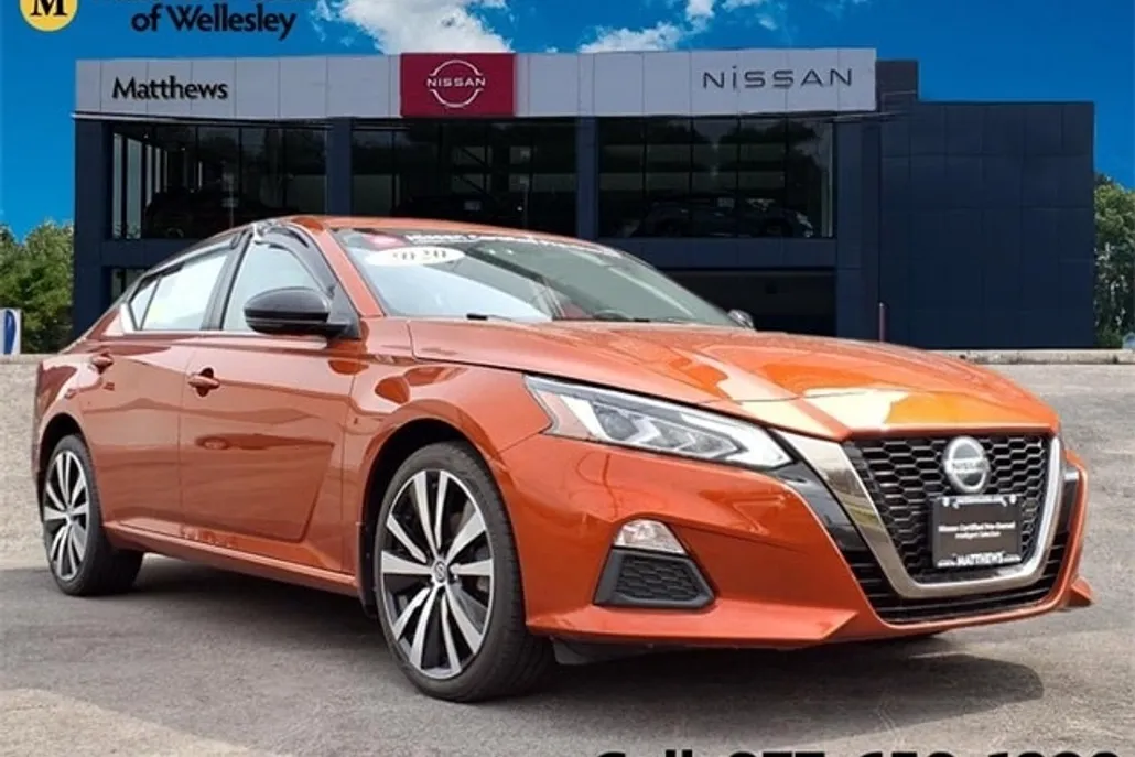 2020 Nissan Altima 2.5 SR photo 1